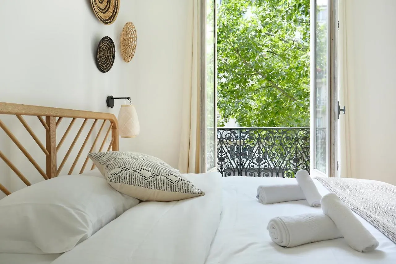 Center Of By Prestige * Paris